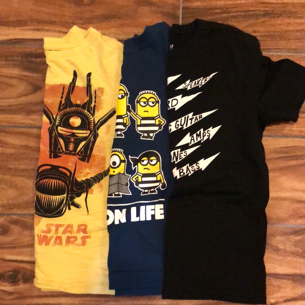 Boys bundle Gap graphic tee shirt size S